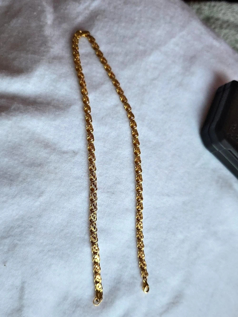 Gold-Tone Chain Necklace Like New